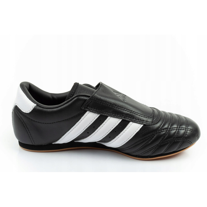 Кросівки Adidas Originals Taekwondo, чорні, JQ4775, р. 40 2/3