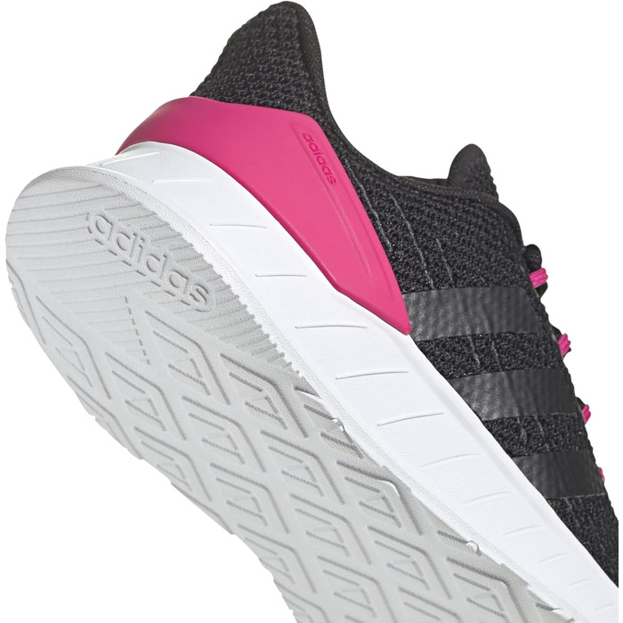 Чоловічі кросівки Adidas Questar Flow Nxt для бігу, 38 EU, чорний/маєнті