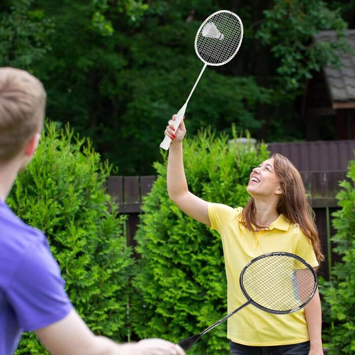 Набір для бадмінтону 4U з двома ракетками 80г, включає сумку, для тренувань та розваг