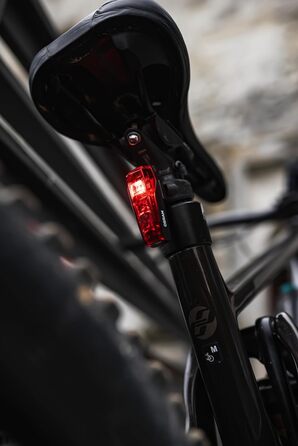 Набір велосипедних LED-ліхтарів OSRAM Race 100, акумуляторні, передній і задній ліхтар зі стоп-сигналом, StVZO, 3 режими яскравості, 50 люкс
