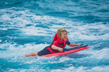 Рятувальний жилет Jobe Junior 50N для водних видів спорту, водних лиж, гідроцикла та вейкборду, легкий універсальний червоний
