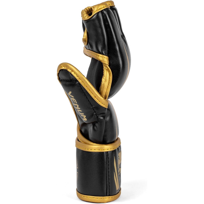 MMA рукавички Venum Challenger 2.0 чорні/золоті, розмір M