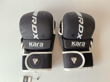 Боксерські рукавички RDX Kara, 8 унцій