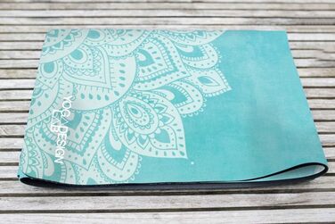 Тонкий складаний йога-мат Yoga Design Lab 1,5 мм, нековзний, легкий, пральний, з ременем для перенесення