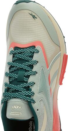 Кросівки жіночі Reebok Lavante Trail 2, гібридний зелений, білий, кораловий (35 EU)
