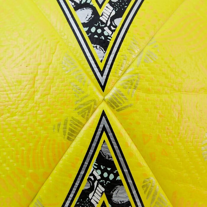 Футбольний м'яч Mitre Ultimatch – покращений контроль м'яча, розмір 5