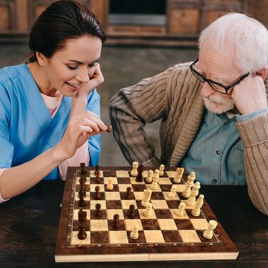 Шаховий набір з дерева 3 в 1: шахи, шашки, настільна гра. Преміум якість, складаний, для дітей та дорослих. Розмір 34 см.