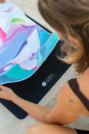 Рушник для йоги Hot Yoga від Yoga Design Lab | Нековзкий, легкий, з переробленої мікрофібри, швидковисихаючий, для гарячої йоги, спорту, подорожей (Celestial) (Crystal)