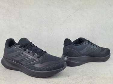 Жіночі спортивні кросівки Adidas RUNFALCON, розмір 38