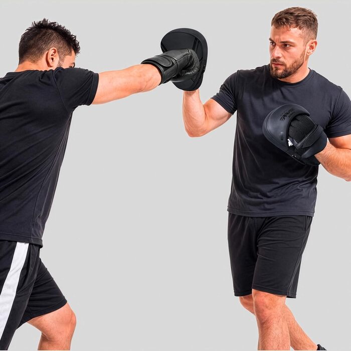 Боксерські лапи Farabi Sports для кікбоксингу та MMA – легкі вигнуті лапи з амортизуючою піною, ручкою та застібкою-липучкою для Муай-Тай