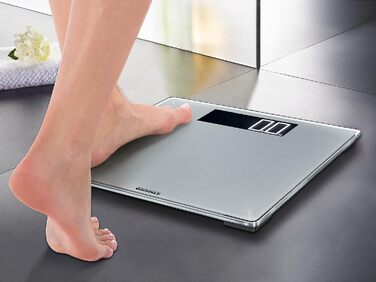 Електронна вага Soehnle Style Sense Comfort 600 для людей, LCD-дисплей, до 200 кг, безпечна платформа