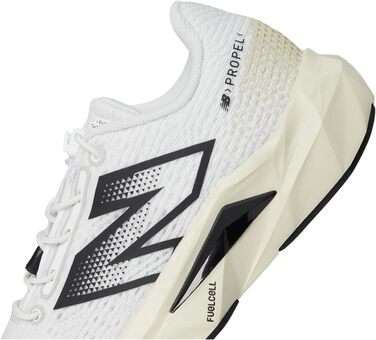 Кросівки для бігу New Balance FuelCell Propel V5 - білі (28 EU)