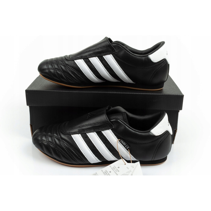 Кросівки Adidas Originals Taekwondo, чорні, JQ4775, р. 40 2/3
