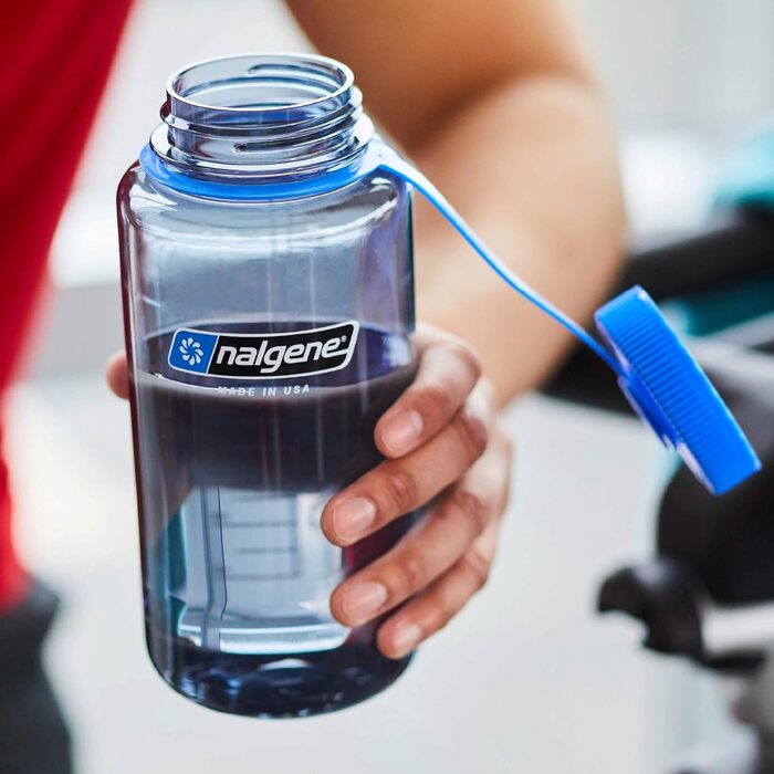 Пляшка для води Nalgene Sustain Tritan 907 мл, BPA-free, 50% перероблений пластик, широка горловина, колір Pear