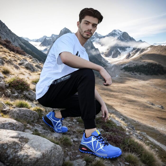 Чоловічі трекінгові кросівки для трейлраннінгу. Легкі, дихаючі, з антиковзкою підошвою. Розміри 39-48, колір блакитний.