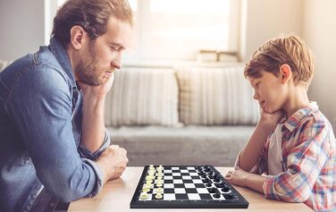 Lexibook Chessman Classic – магнітна складна шахова дошка, 32 фігури, сімейна настільна гра, чорний/сріблястий, CGM320