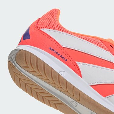 Кросівки для футболу Adidas Predator Club Sala Indoor, 37 1/3 EU, Signal Coral/Cloud White/Beam Orange