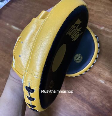 Боксерські рукавички Fairtex FMV15 для швидкості й точності, легкі