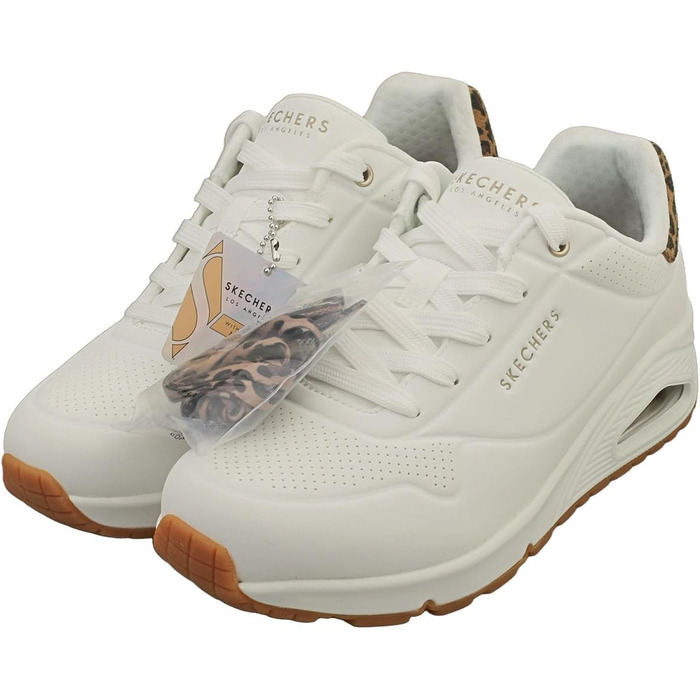 Кросівки Skechers Max Cushioning Delta для чоловіків, білі, з леопардовим принтом (41 EU)