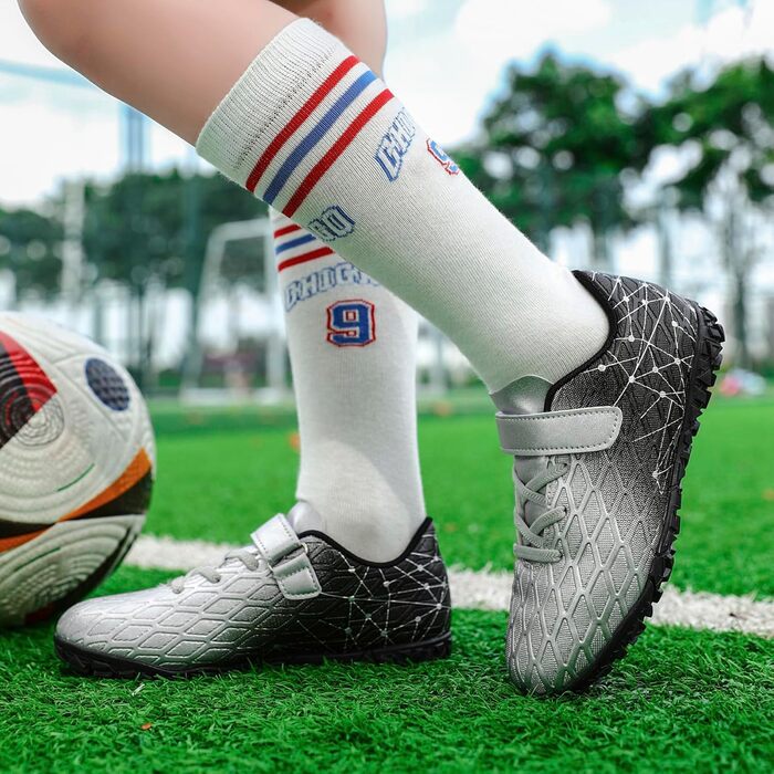 Дитячі футбольні бутси Kinder для залу та вулиці: Indoor/Outdoor, Kunstrasen, Futsal, 32 EU, Сріблясті