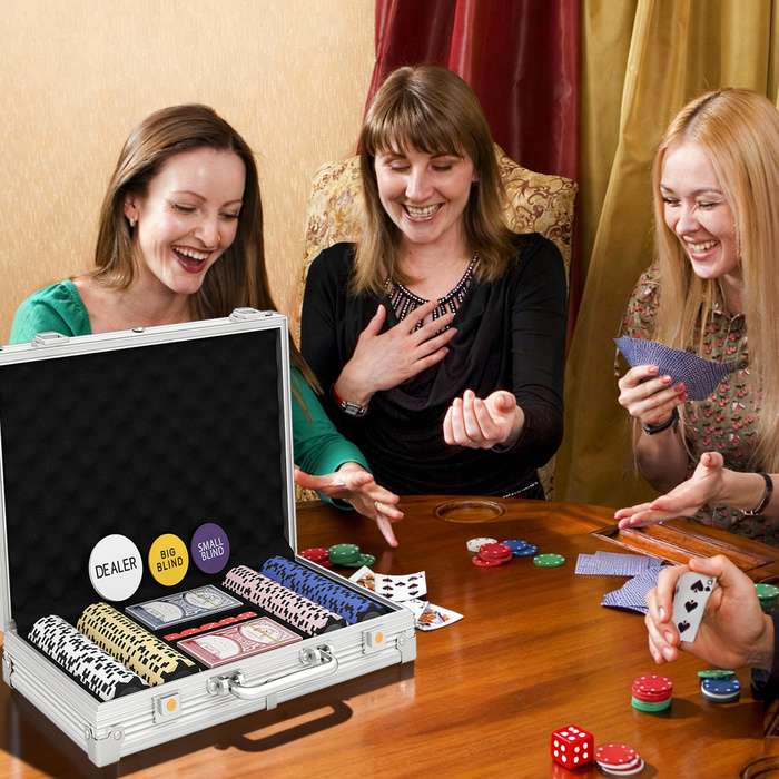 Набір покерних фішок у кейсі, з кубиками, кнопкою ділера, 2 колодами карт, сріблястого кольору