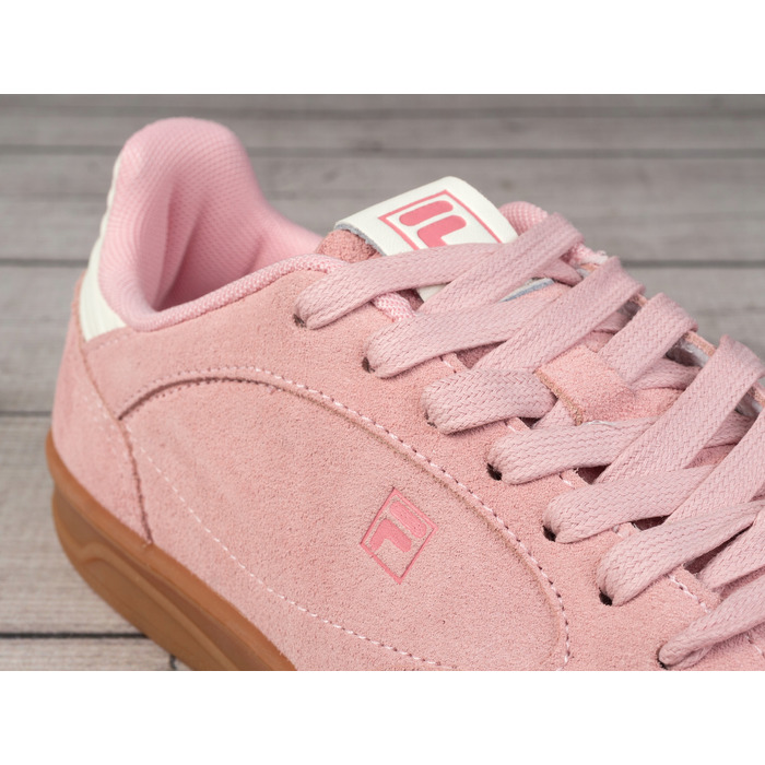 Жіночі спортивні кросівки Fila, розмір 39
