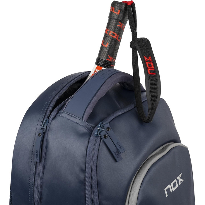 Рюкзак для падел-тенісу NOX Pro Series 28л: захист ракетки, ноутбука, вентильоване відділення для взуття, зручні лямки (Синій)
