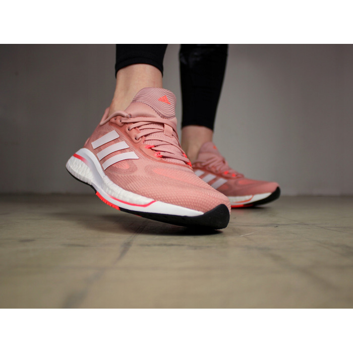 Жіночі спортивні кросівки Adidas, розмір 37 1/3