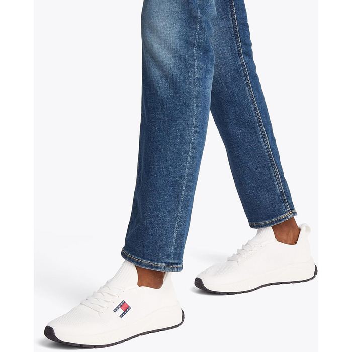 Футболка Tommy Jeans Runner Knitted Em0em01555 (40 EU, Білий/Бежевий)