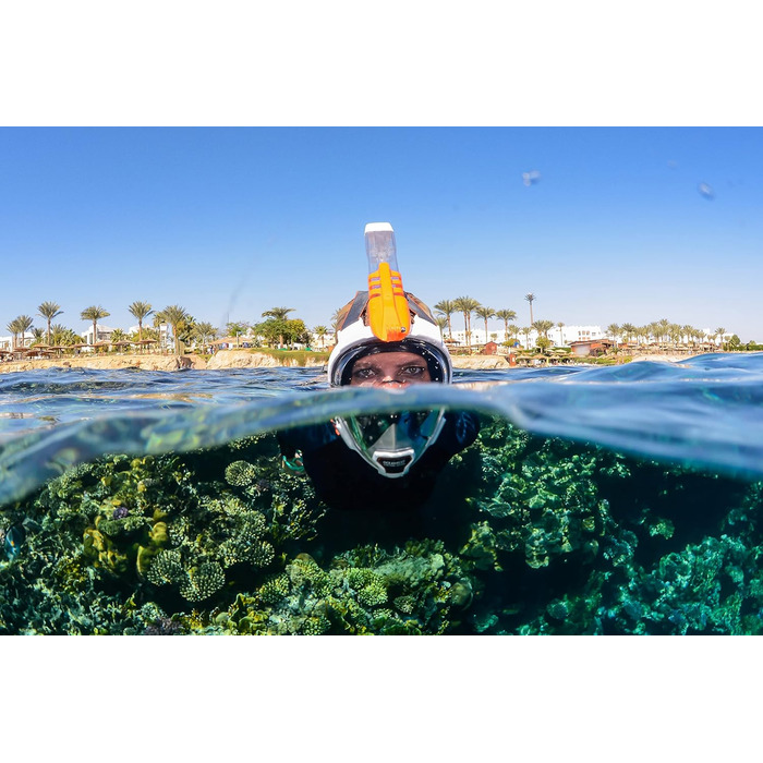 Повнолицьева маска для снорклінгу OCEAN REEF Aria QR з трубкою, біла (L/XL) - панорамний огляд 180°