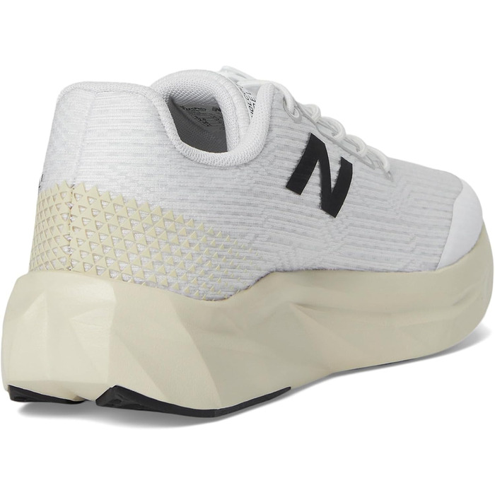 Кросівки для бігу New Balance FuelCell Propel V5 - білі (28 EU)