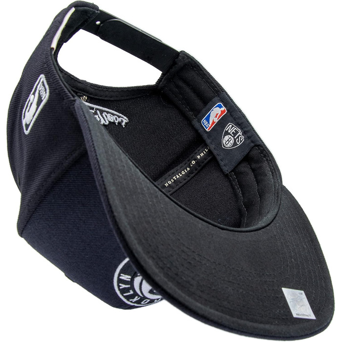 Кепка Mitchell & Ness NBA Flat Visor Snapback, унісекс, чорний/білий