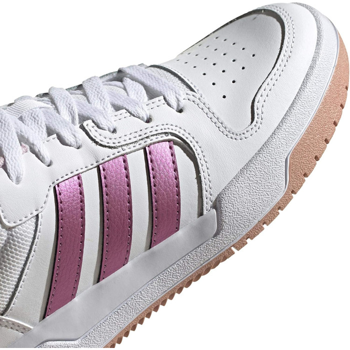 Жіночі баскетбольні кросівки Adidas Entrap, розмір 36 2/3 EU, чорний/сірий/рожевий