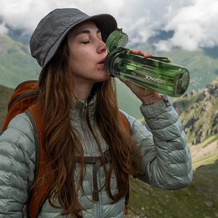 Водяна пляшка UZSPACE Tritan 950 мл: без BPA, не протікає, для спорту та активного відпочинку (зелена)