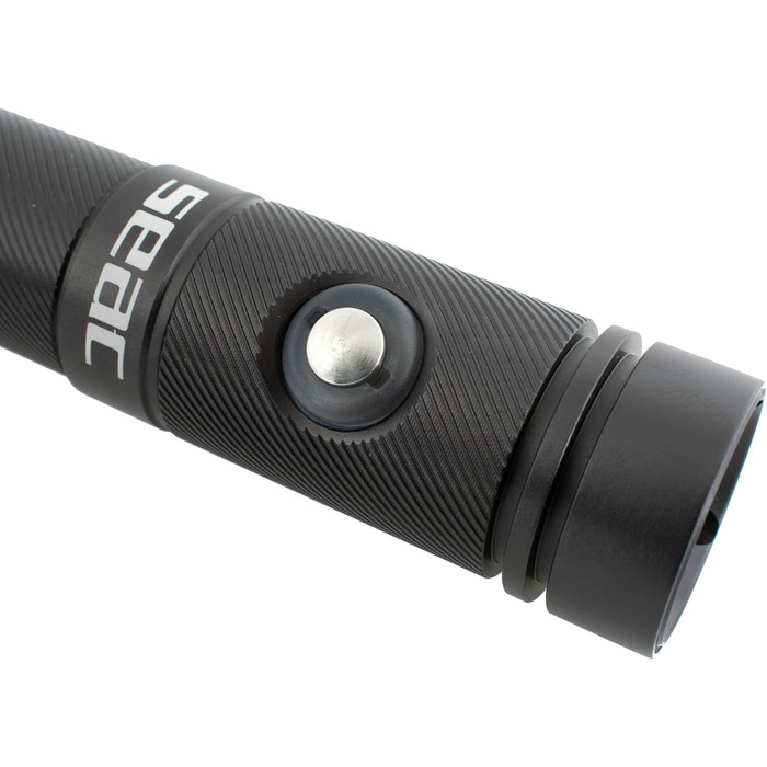 SEAC i25 Підводна лампа 1000 люменів: перезарядна, глибина 100м, Li-Ion акумулятор 3450 mAh, вузький 6° світловий пучок, компактна та легка