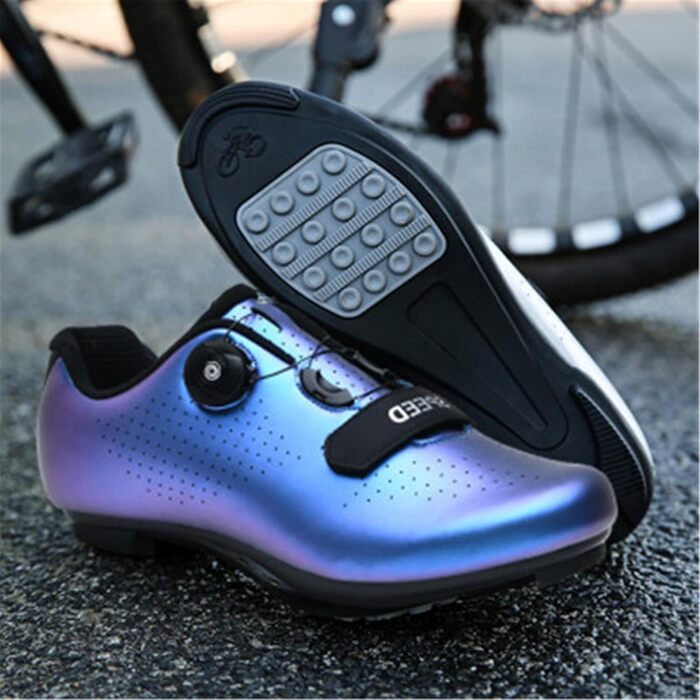 Велосипедні черевики для чоловіків та жінок, для шосе та гірського велосипеда, з гумовою підошвою, дихаючі кросівки, нековзкі черевики без фіксатора, MTB черевики (45 EU, Синій)