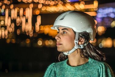 Велосипедний шолом ABUS HUD-Y з магнітною LED підсвіткою, зарядкою, для міста, білий, розмір M (54-58 см), унісекс