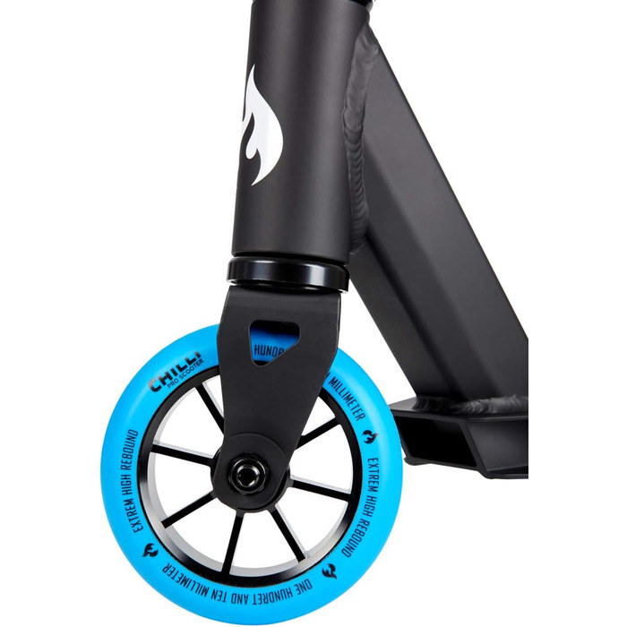 Скутер для трюків Chilli Pro Base/Rocky/Reaper - парк та вулиця, для початківців та професіоналів, H=82см, чорний/синій