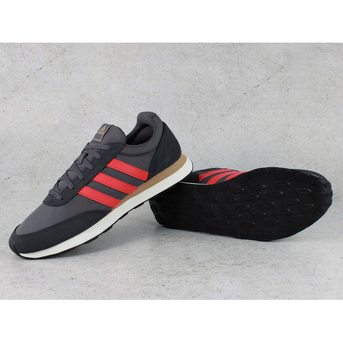 Чоловічі спортивні кросівки Adidas JI4946, розмір 42 2/3