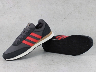 Чоловічі спортивні кросівки Adidas JI4946, розмір 42 2/3