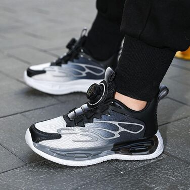 Дитячі спортивні кросівки для занять тенісом та бігом. Зручні сітчасті кросівки для хлопчиків. Сірий колір, розмір 32 EU