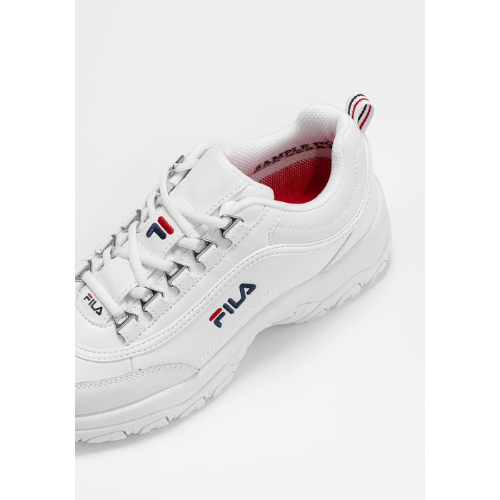 Жіночі кросівки FILA Strada у стилі chunky — білі масивні кеди