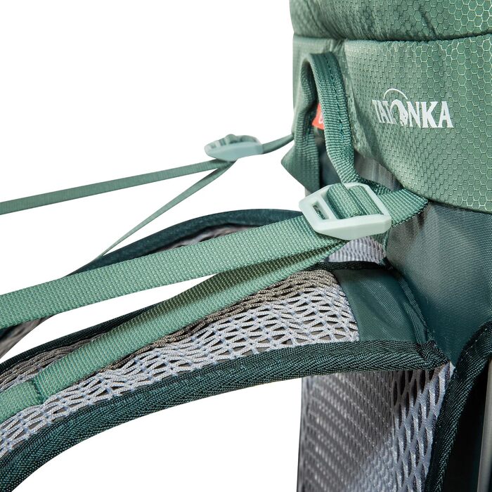 Рюкзак для туризму Tatonka Hike Pack 27 л, з вентиляцією спини та дощовиком, зелений