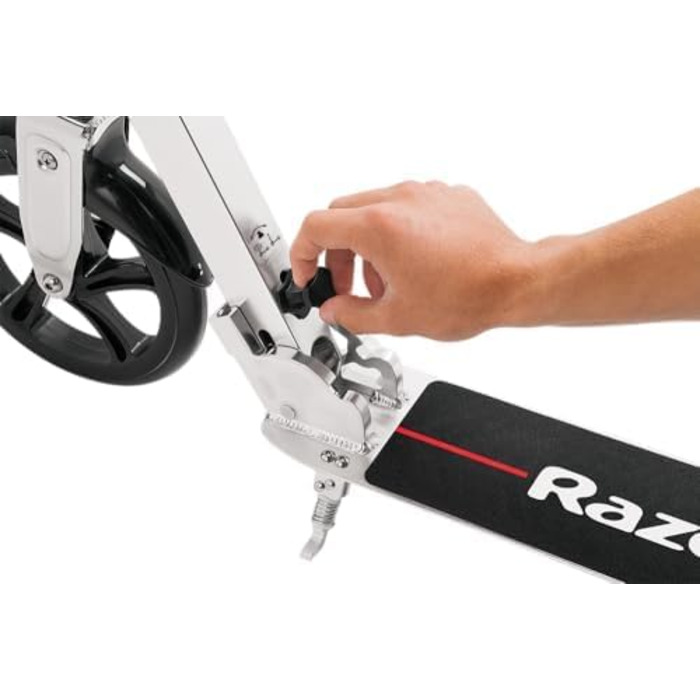 Самокат Razor A6 для підлітків та дорослих, білий - з регульованим кермом, складною конструкцією, до 100 кг