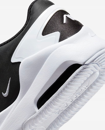 Спортивне взуття Nike (біло-чорні), розмір 37,5, текстиль
