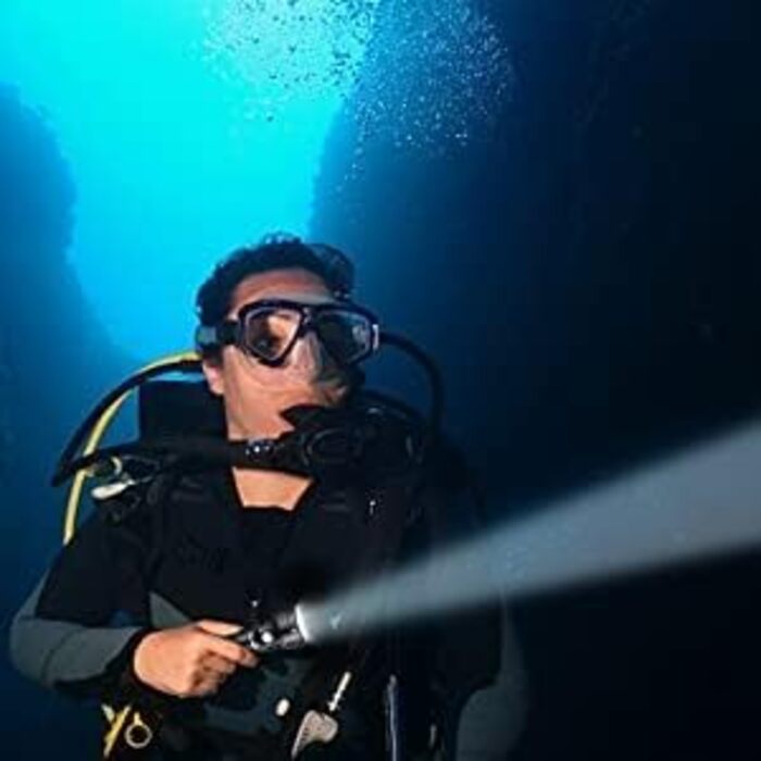 Ліхтар підводний WholeFire PM70 10000 люменів, 150м, IPX8, 4000mAh, для дайвінгу та підводного спорту