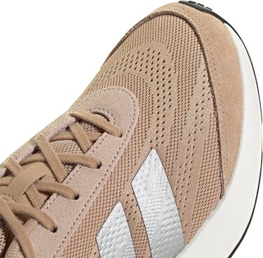 Жіночі кросівки Adidas LIGHTSHIFT (38 2/3 EU) – Warm Sandstone, Matte Silver, Wonder Taupe