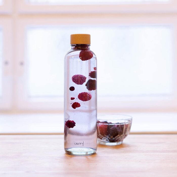 Скляна пляшка для води Carrybottles 0,7 л Pure, спортивна, BPA-free, герметична, для газованої води, вироблено в Німеччині