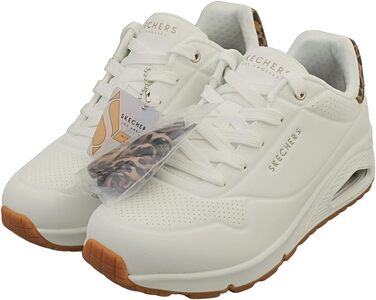 Кросівки Skechers Max Cushioning Delta для чоловіків, білі, з леопардовим принтом (41 EU)