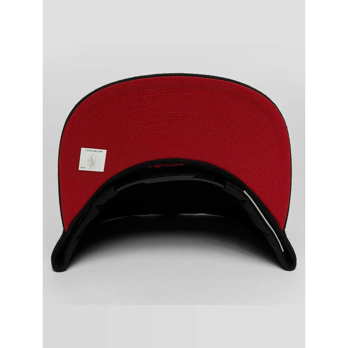 Кепка-снэпбек Mitchell & Ness Chicago Bulls чорна, універсальний розмір